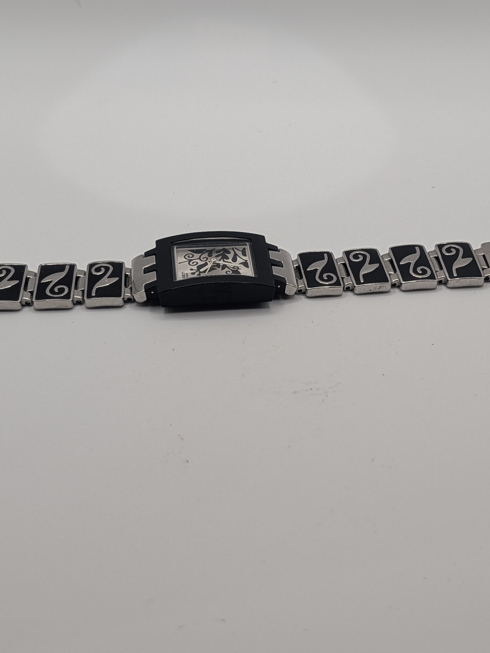 Vintage Swatch Swiss Square Floral Bracelet Watch Black Silver Women's Quartz - Picture 4 of 7